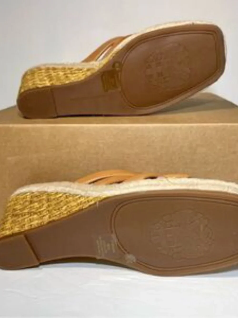 Vince Camuto style molisana